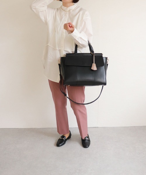 MIAN (ミアン)の「ANNABEL / ダブルフラップA4トートバッグ(トートバッグ・レディース・ブラック/ベージュ/グレー/モカ/ライトベージュ・FREE)」の7枚目の写真