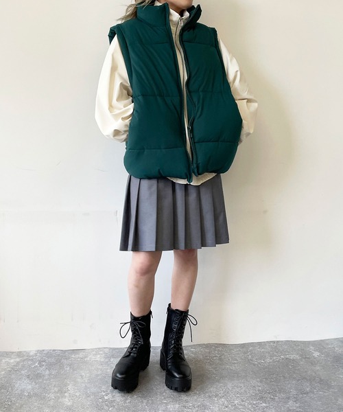 179/WG(イチナナキュウダブルジー)の「中わたファイバーベスト(ベスト・レディース・オフホワイト/ブラック/グリーン・MEDIUM)」の10枚目の写真