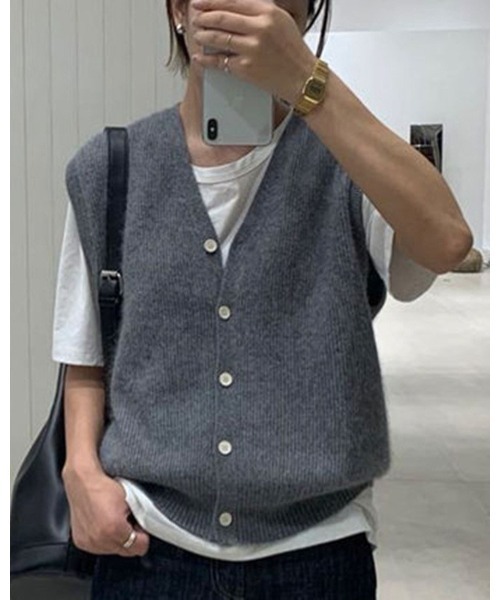 Ritzy(リッツィー)の「Vネックカーディガンベスト(ベスト・レディース・ライトグレー/ブラック/ブラウン/ダークグレー・FREE)」の3枚目の写真