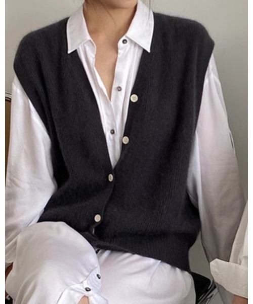 Ritzy(リッツィー)の「Vネックカーディガンベスト(ベスト・レディース・ライトグレー/ブラック/ブラウン/ダークグレー・FREE)」の1枚目の写真