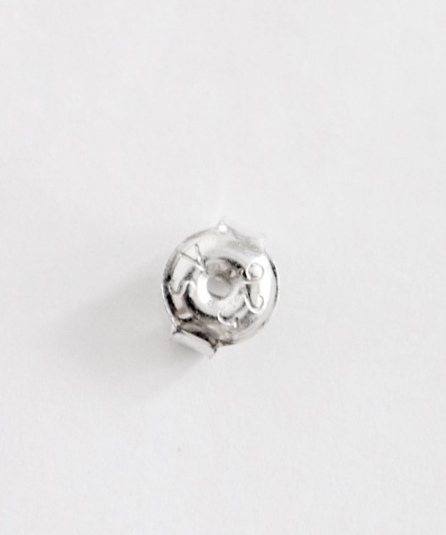 Pierrot(ピエロ)の「【silver925】925ポストリングピアス(ピアス(両耳用)・レディース・シルバー/ゴールド・FREE)」の8枚目の写真