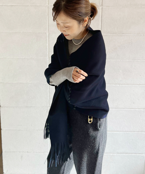 plage（プラージュ）の「【FULADD/フラード】 ECO SUEDE ストール（マフラー・レディース・ネイビー・FREE）」の9枚目の写真