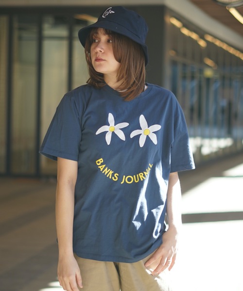 BANKS(バンクス)の「DESIGN TEE/BANKS(バンクス)半袖Tシャツ(Tシャツ/カットソー・メンズ・グリーン/ブルー/オフホワイト・MEDIUM/LARGE/SMALL/X-LARGE/X-SMALL)」の3枚目の写真