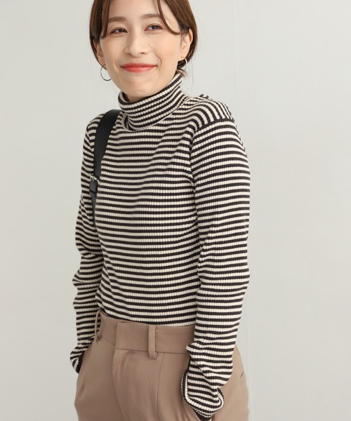 URBAN RESEARCH DOORS(アーバンリサーチドアーズ)の「ボーダーリブタートル(ニット/セーター・レディース・モカ/チャコールグレー・MEDIUM)」の7枚目の写真