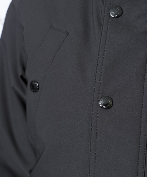 X-girl(エックスガール)の「3WAY MOUNTAIN PARKA SOLID(マウンテンパーカー・レディース・ブラック/ベージュ・1/2)」の3枚目の写真