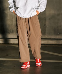 ROOT THREE（ルートスリー）の「【ROOT THREE/ルートスリー】　ワイドシルエット ワイドパンツ　裾ドローコード　バルーンカーゴパンツ　撥水加工（カーゴパンツ）」