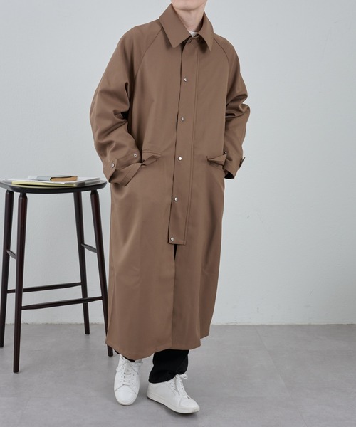 COLONY 2139（コロニートゥーワンスリーナイン）の「テックツイルオーバーステンカラーコート（ステンカラーコート・メンズ・ブラック/ブラウン・MEDIUM/LARGE）」の20枚目の写真