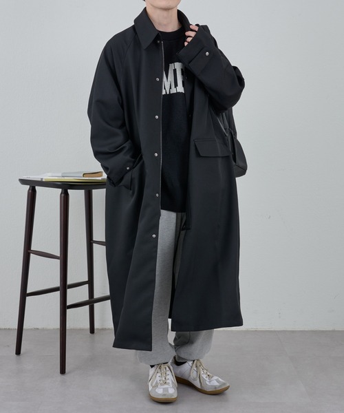 COLONY 2139（コロニートゥーワンスリーナイン）の「テックツイルオーバーステンカラーコート（ステンカラーコート・メンズ・ブラック/ブラウン・MEDIUM/LARGE）」の16枚目の写真