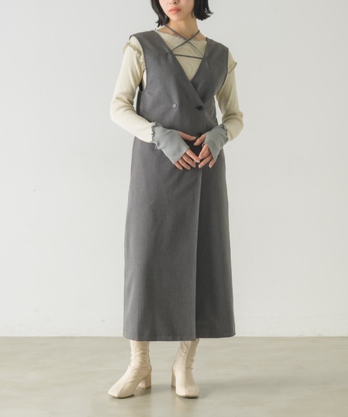 idem（イデム）の「3way gilet jumper skirt / 3wayジレジャンパースカート【サイズ展開あり】（ジャンパースカート・レディース・チャコールグレー/ベージュ・SMALL/FREE）」の5枚目の写真