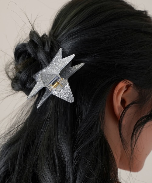 SPINNS（スピンズ）の「星型 ヘアクリップ（バレッタ/ヘア