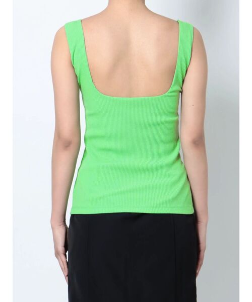 ELENDEEK（エレンディーク）の「スクエアーネックパッドカットソー（タンクトップ・レディース・オフホワイト/ブラック/グリーン/ベージュ・FREE）」の18枚目の写真