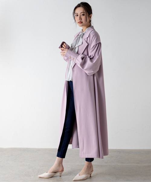 MILLION CARATS（ミリオンカラッツ）の「袖のボリュームとバックスタイルが特徴のフレアトレンチコート（トレンチコート・レディース・ベージュ/パープル・FREE）」の21枚目の写真