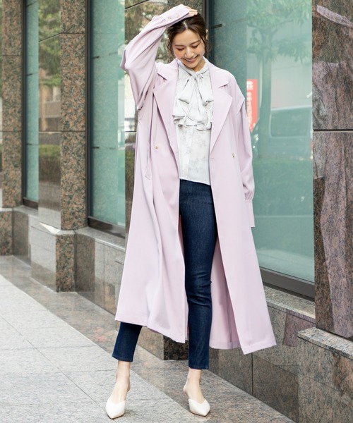 MILLION CARATS（ミリオンカラッツ）の「袖のボリュームとバックスタイルが特徴のフレアトレンチコート（トレンチコート・レディース・ベージュ/パープル・FREE）」の8枚目の写真