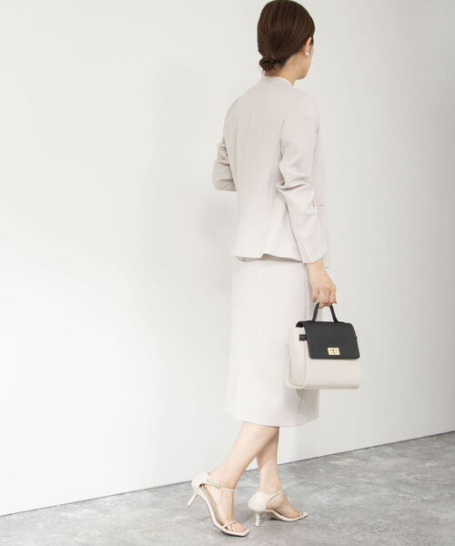 NOLLEY’S Sophi（ノーリーズソフィ）の「《セットアップ対応》ウォッシャブルライトダブルクロスノーカラージャケット（ノーカラージャケット・レディース・ブラック/ベージュ・40/36/38）」の6枚目の写真