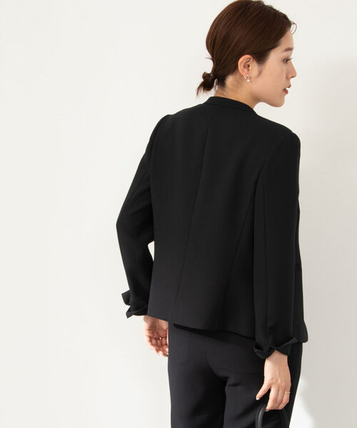 NOLLEY’S Sophi（ノーリーズソフィ）の「《セットアップ対応》ウォッシャブルライトダブルクロスノーカラージャケット（ノーカラージャケット・レディース・ブラック/ベージュ・40/36/38）」の14枚目の写真