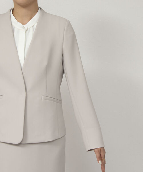 NOLLEY’S Sophi（ノーリーズソフィ）の「《セットアップ対応》ウォッシャブルライトダブルクロスノーカラージャケット（ノーカラージャケット・レディース・ブラック/ベージュ・40/36/38）」の21枚目の写真