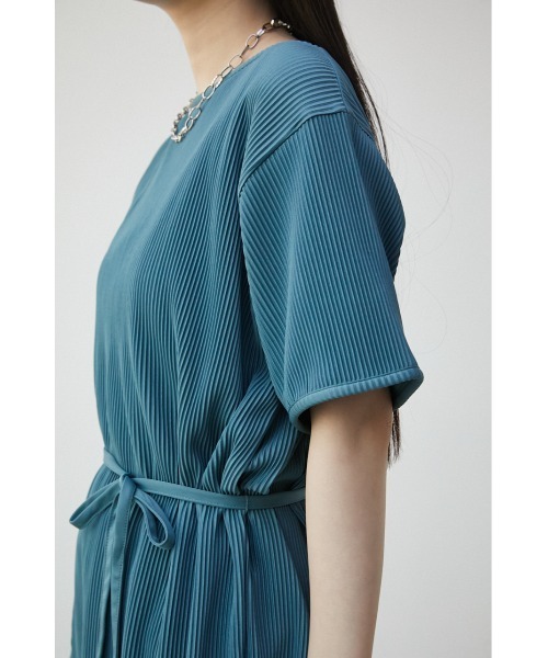 AZUL by moussy(アズールバイマウジー)の「PLEATS DESIGN TOPS/プリーツデザイントップス(Tシャツ/カットソー・レディース・ライトブルー/ベージュ/ブラック・MEDIUM/SMALL)」の8枚目の写真