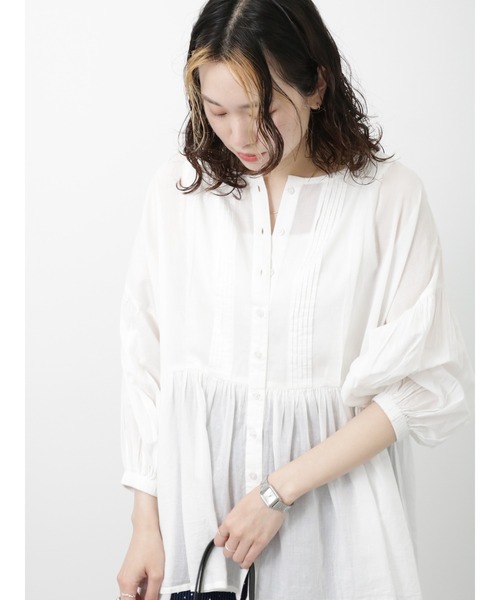 Samansa Mos2 blue（サマンサモスモスブルー）の「ピンタックブラウス（シャツ/ブラウス・レディース・オフホワイト/ブラック/グリーン・ﾌﾘ-）」の13枚目の写真