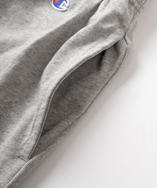 Champion（チャンピオン）の「【Champion/チャンピオン】ワンポイントロゴ ワッペンデザイン コットンジャージー生地 ショーツ/ショートパンツ（その他パンツ・メンズ・ホワイト/ネイビー/ブラック/グレー・M/L/XL）」の8枚目の写真