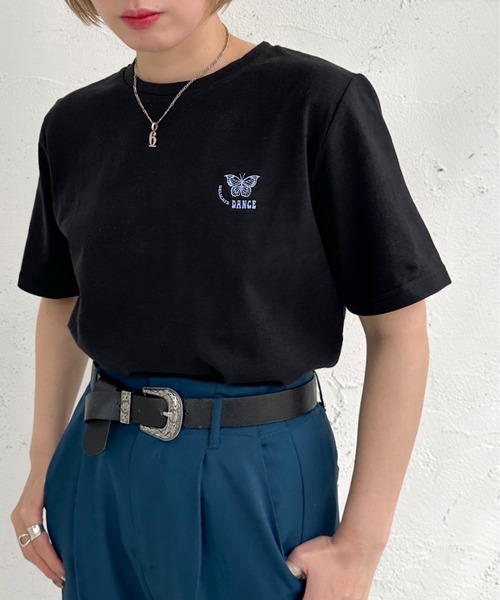 apres jour mignon(アプレジュールミニョン)の「アソートTシャツ【ZOZOTOWN限定アイテム】(Tシャツ/カットソー・レディース・ライトブルー/ブラック/ネイビー/ホワイト系その他2/ホワイト系その他3/ホワイト系その他/オフホワイト・X-LARGE/フリー)」の5枚目の写真