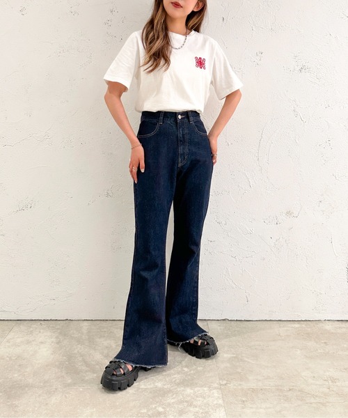 apres jour mignon(アプレジュールミニョン)の「アソートTシャツ【ZOZOTOWN限定アイテム】(Tシャツ/カットソー・レディース・ライトブルー/ブラック/ネイビー/ホワイト系その他2/ホワイト系その他3/ホワイト系その他/オフホワイト・X-LARGE/フリー)」の19枚目の写真