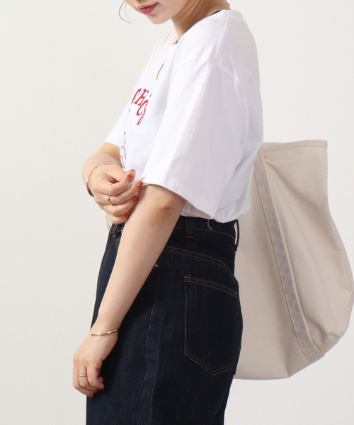 sanrio（サンリオ）の「sanrio  刺繍 チェーンステッチ 半袖Tシャツ（Tシャツ/カットソー・レディース・ホワイト/サックスブルー/ホワイト系/オレンジ/ライトカーキ/クリーム/グリーン/ライトピンク・M/L/LL）」の10枚目の写真