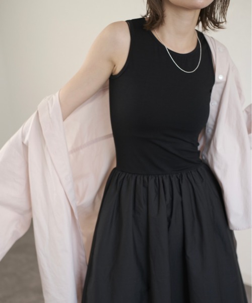 Reurie'(レウリィ)の「ニットドッキングノースリーブワンピース/knit docking no sleeve onepiece(ワンピース・レディース・ブラック/ホワイト・FREE)」の2枚目の写真