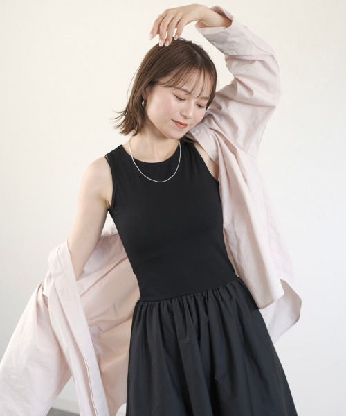 Reurie'(レウリィ)の「ニットドッキングノースリーブワンピース/knit docking no sleeve onepiece(ワンピース・レディース・ブラック/ホワイト・FREE)」の6枚目の写真