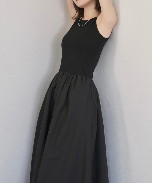 Reurie'(レウリィ)の「ニットドッキングノースリーブワンピース/knit docking no sleeve onepiece(ワンピース・レディース・ブラック/ホワイト・FREE)」の15枚目の写真