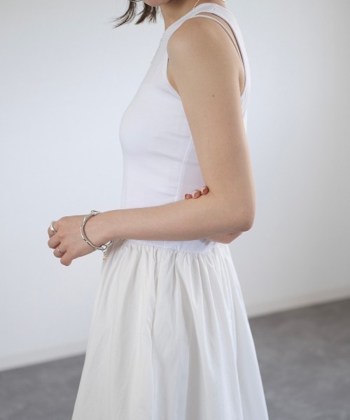 Reurie'(レウリィ)の「ニットドッキングノースリーブワンピース/knit docking no sleeve onepiece(ワンピース・レディース・ブラック/ホワイト・FREE)」の13枚目の写真