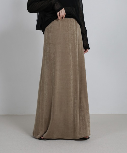 select MOCA（セレクトモカ）の「【サイズ展開あり】シャイニーストレッチナローロングスカート（スカート・レディース・グレー/ダークブラウン/ホワイト/ブラック/グレイッシュベージュ・FREE/SMALL/LARGE）」の5枚目の写真