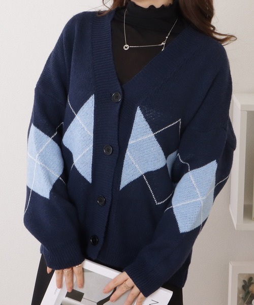 【新品タグ付】β (Women)/ベータ Vあき ニットカーディガン 新品タグ付】β (Women)/ベータ Vあき ニットカーディガン