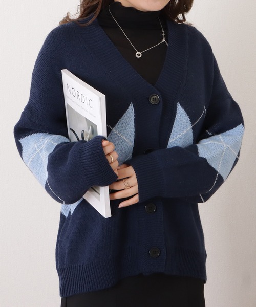 【未使用】アパルトモン　2024SS♡Vネックニットカーディガン　ネイビー L'Appartement DEUXIEME CLASSE（カーディガン）のフリマ