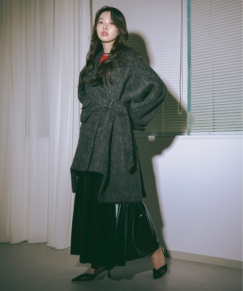 Ezick(エジック)の「Lady mode ポケットベルトコート(ノーカラーコート・レディース・ブラック/ライトグレー・FREE)」の16枚目の写真