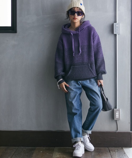 GEVS.（ジェイヴィス）の「＜大きいサイズ＞ グラデーションニットパーカー GEVS.（ニット/セーター・レディース・ブルー系/ピンク系/パープル系・L/LL/3L/4L/5L）」の15枚目の写真