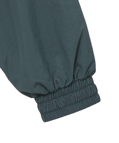 【セール】ST WATER REPELLENT J/クイックシルバーレトロテイストスタンドナイロンブルゾン（ブルゾン）｜Quiksilver（クイックシルバー）