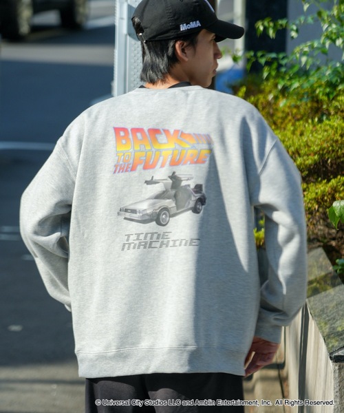 OUTDOOR PRODUCTS（アウトドアプロダクツ）の「【OUTDOOR PRODUCTS/アウトドアプロダクツ】【Back to the Future/バック・トゥ・ザ・フューチャー】デロリアン　 コラボ　 裏起毛　クルートレーナ－　スウェット　 ドロップショルダー 　オーバーサイズ　バックプリント（スウェット・メンズ・ブラック/オフホワイト/杢グレー/ブルーグレー・MEDIUM/X-LARGE/LARGE）」の4枚目の写真