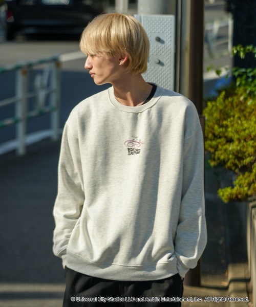 OUTDOOR PRODUCTS（アウトドアプロダクツ）の「【OUTDOOR PRODUCTS/アウトドアプロダクツ】【Back to the Future/バック・トゥ・ザ・フューチャー】デロリアン　 コラボ　 裏起毛　クルートレーナ－　スウェット　 ドロップショルダー 　オーバーサイズ　バックプリント（スウェット・メンズ・ブラック/オフホワイト/杢グレー/ブルーグレー・MEDIUM/X-LARGE/LARGE）」の9枚目の写真