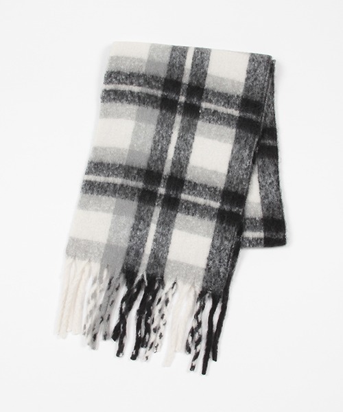 LOVETOXIC（ラブトキシック）の「ボリュームフリンジマフラー（マフラー・キッズ・ベージュ/アイボリー/ブラック/サックスブルー・FREE）」の6枚目の写真