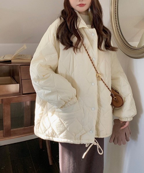 ENLIKE（エンリケ）の「オーバーサイズウェービーキルティングジャケット（その他アウター・レディース・ホワイト/ブラック/イエロー・FREE）」の22枚目の写真