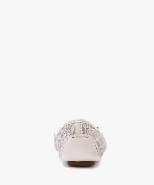 MICHAEL KORS（マイケルコース）の「FULTON モカシン - MKシグネチャー（パンプス・レディース・ホワイト系・6.5/6/5.5/8/7.5/7）」の3枚目の写真