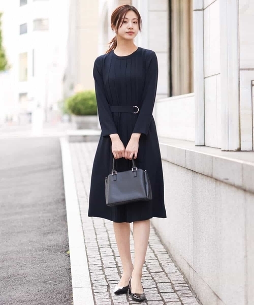 MK MICHEL KLEIN（エムケーミッシェルクラン）の「サテンジョー