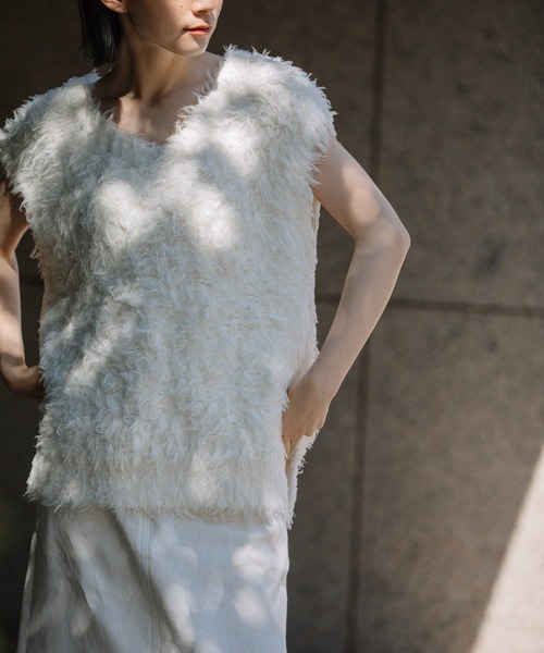 Munich（ミューニック）の「フリンジヤーンニットＶネックジレ（ベスト・レディース・ホワイト/ブラック/グレイッシュベージュ・FREE）」の16枚目の写真