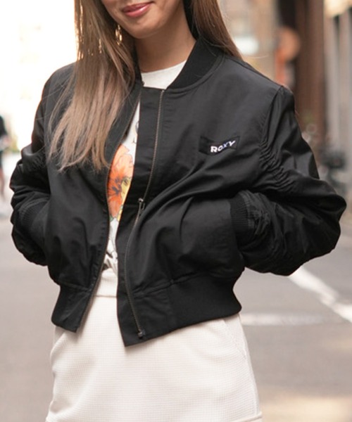 ROXY(ロキシー)の「ROXY/ロキシー ショート丈 MA-1 ギャザースリーブ RJK241058(MA-1・レディース・ブラック/カーキ/オフホワイト・L/M)」の6枚目の写真