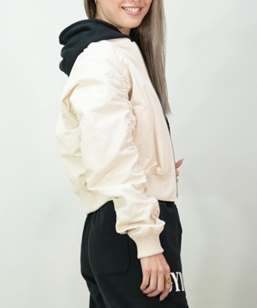 ROXY(ロキシー)の「ROXY/ロキシー ショート丈 MA-1 ギャザースリーブ RJK241058(MA-1・レディース・ブラック/カーキ/オフホワイト・L/M)」の18枚目の写真