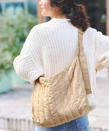 ＩＥＤＩＴ　ふんわり軽くからだに沿って持ちやすい　撥水（はっすい）キルティングワンショルダーバッグ