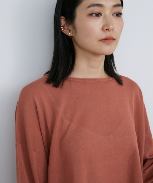 INED（イネド）の「ワイドシアーニットプルオーバー（ニット/セーター・レディース・ベージュ/ピンク/オフホワイト/ブラック・9号）」の16枚目の写真