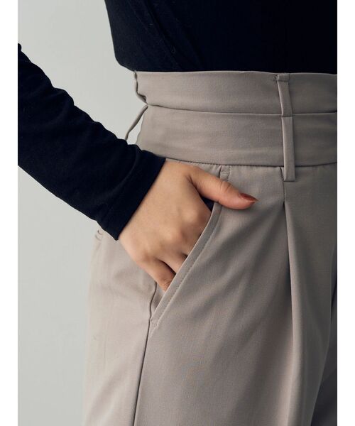 YECCA VECCA（イェッカヴェッカ）の「ダブルウエストストレートパンツ（その他パンツ・レディース・ベージュ/ブラウン/グレー・M-L/S/M）」の13枚目の写真