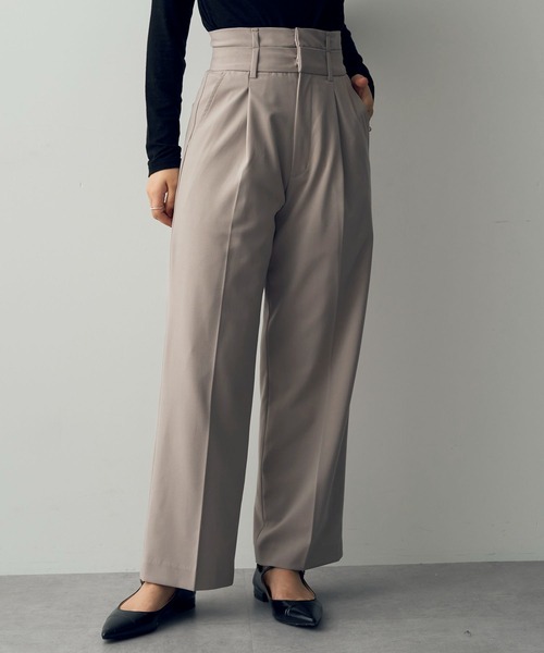 YECCA VECCA（イェッカヴェッカ）の「ダブルウエストストレートパンツ（その他パンツ・レディース・ベージュ/ブラウン/グレー・M-L/S/M）」の1枚目の写真