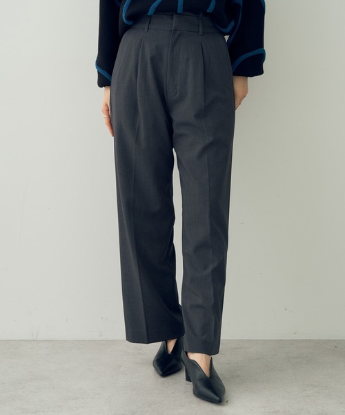 YECCA VECCA（イェッカヴェッカ）の「ダブルウエストストレートパンツ（その他パンツ・レディース・ベージュ/ブラウン/グレー・M-L/S/M）」の2枚目の写真